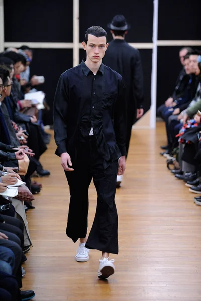 Look 27